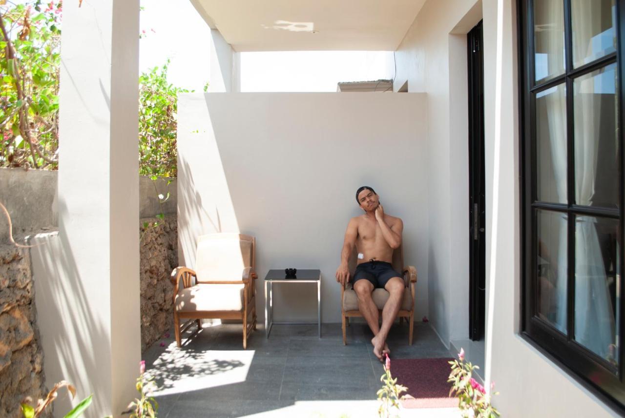 Casa Narrow Villa Nembrala Exterior photo